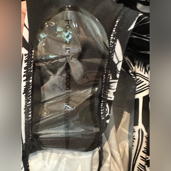 NWOT - D & Co. Beach V-Neck Wrap Front Swim Dress - Size 12 - Picture 4 of 8